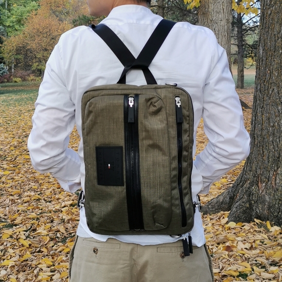 Brand new Tommy Hilfiger Men Bag - Picture 3 of 8